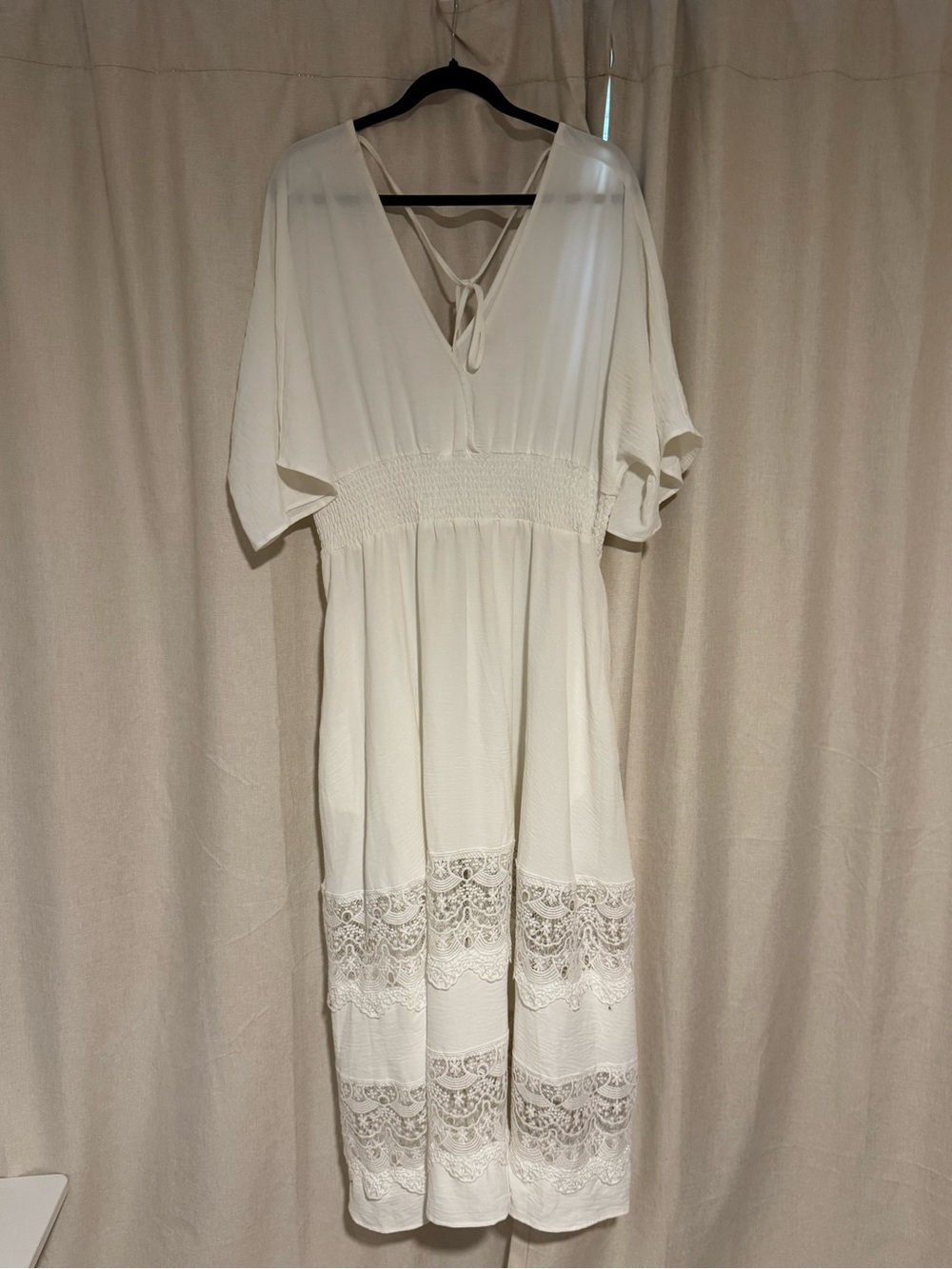 Olaesa V-Neck Lace Trim Midi Dress